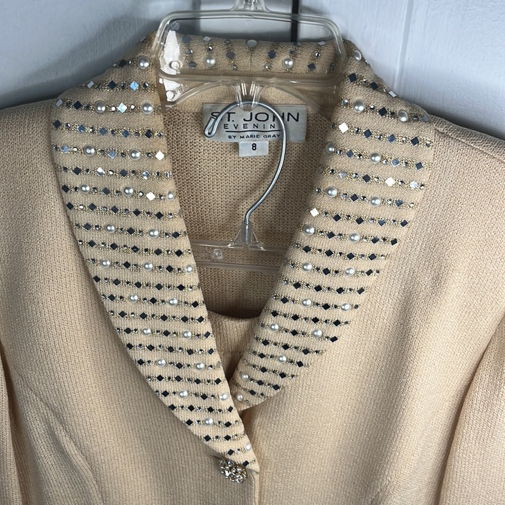 St John knit suit jacket and skirt set with tags and spare button